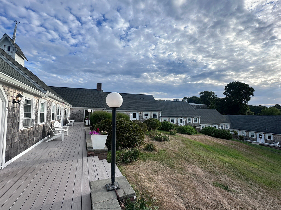 The Coonamessett主图