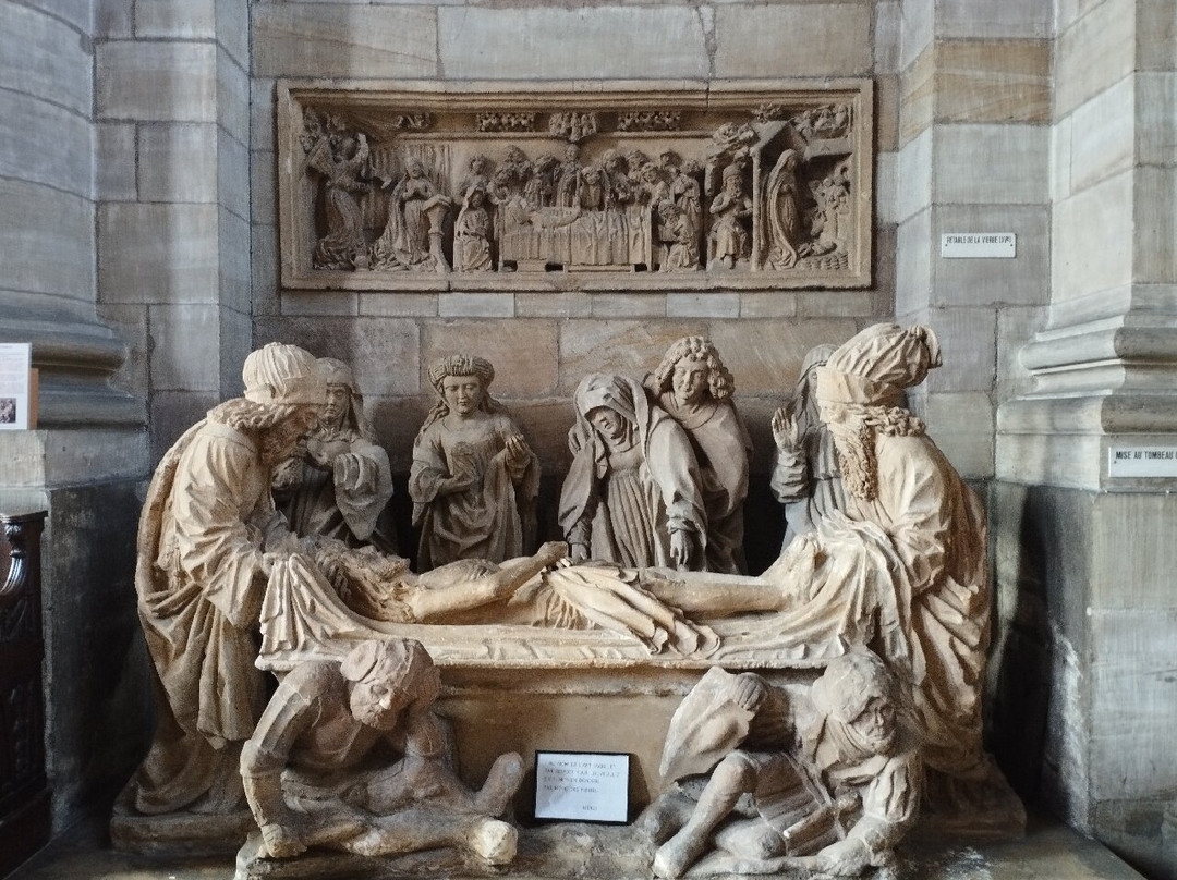 Abbatiale Saint-Nabor-圣阿沃尔德必去景点