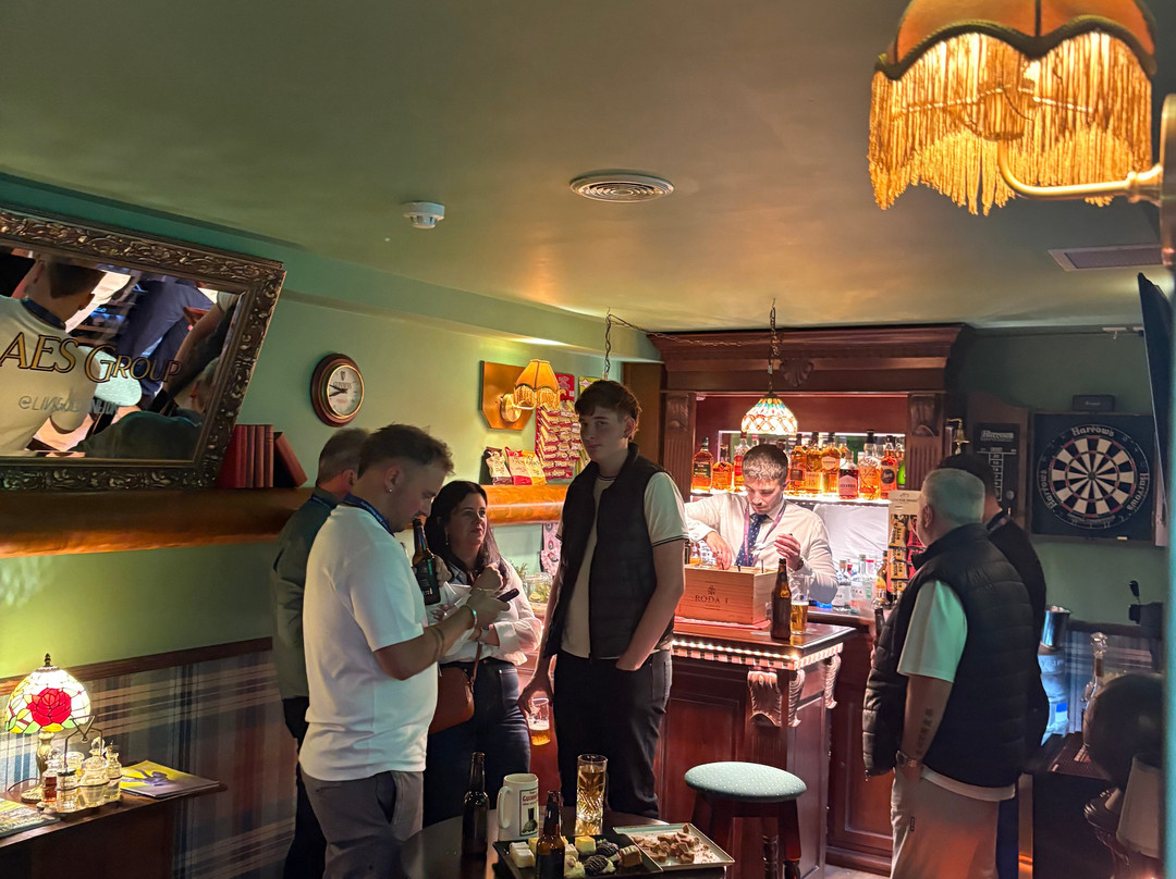 The Golden Lion (livingston Fc)