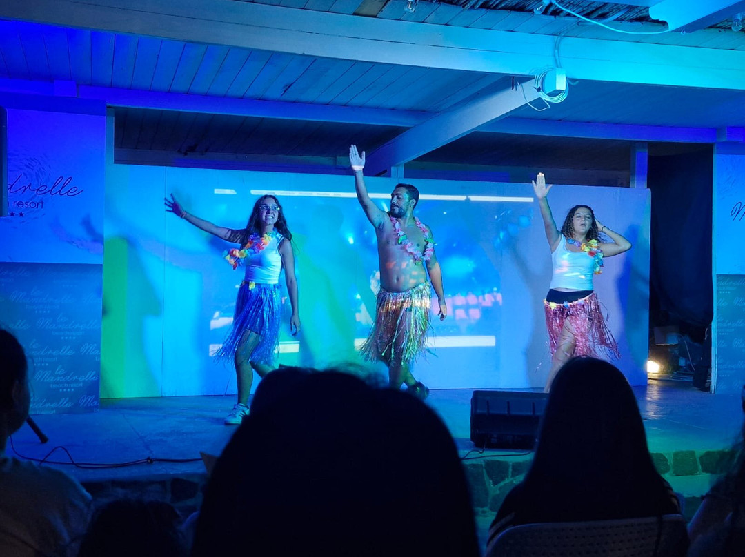 特雷维田园酒店主图