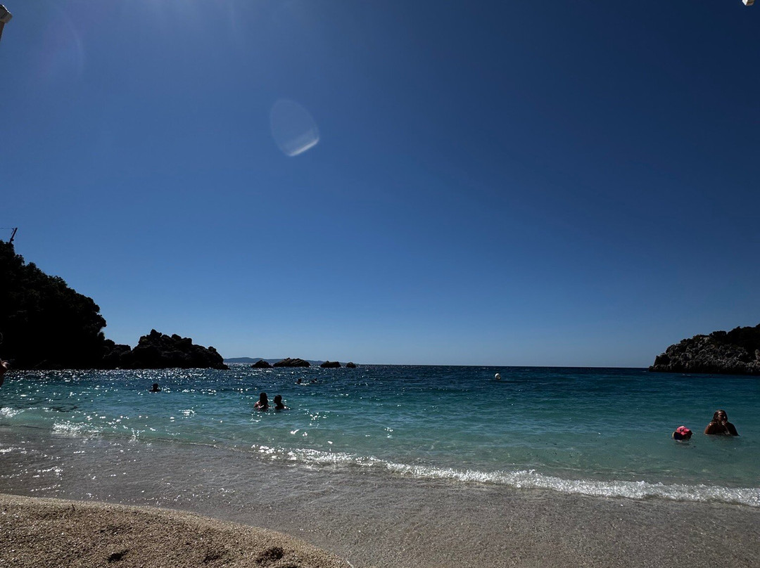Sarakiniko Beach-Sarakiniko必去景点