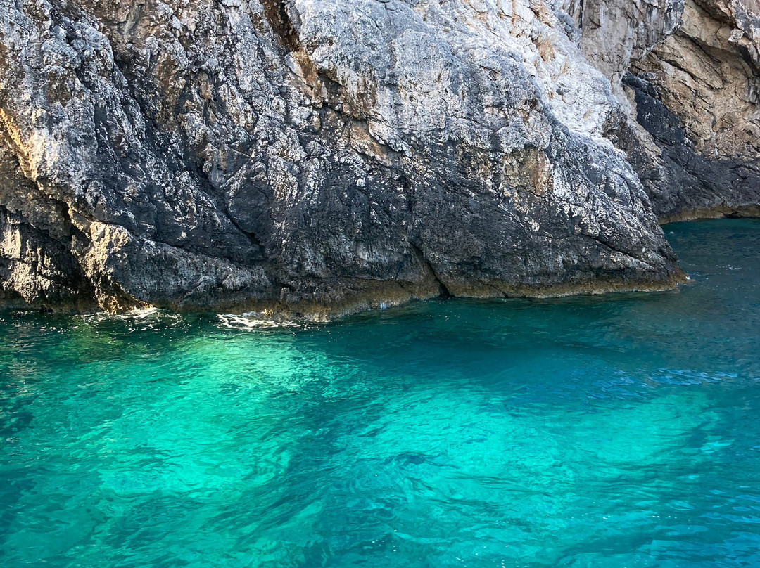 Planos Beach Hotel主图