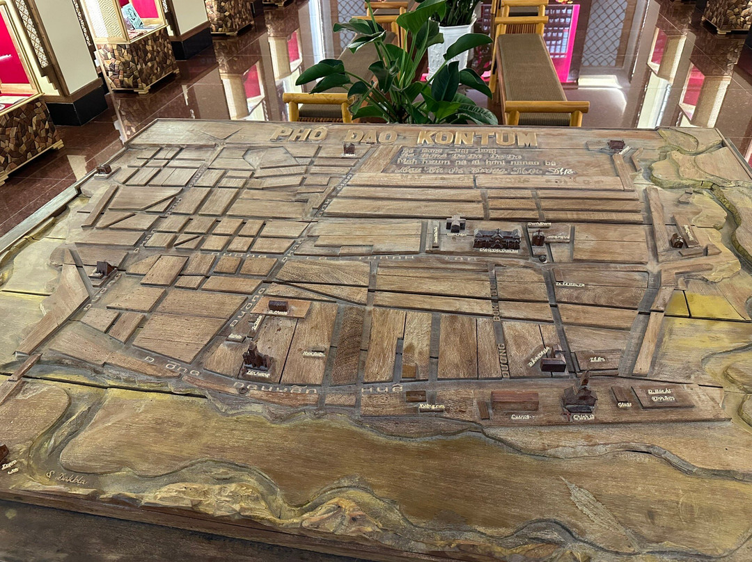 Bishop of Kontum's Building-昆嵩必去景点