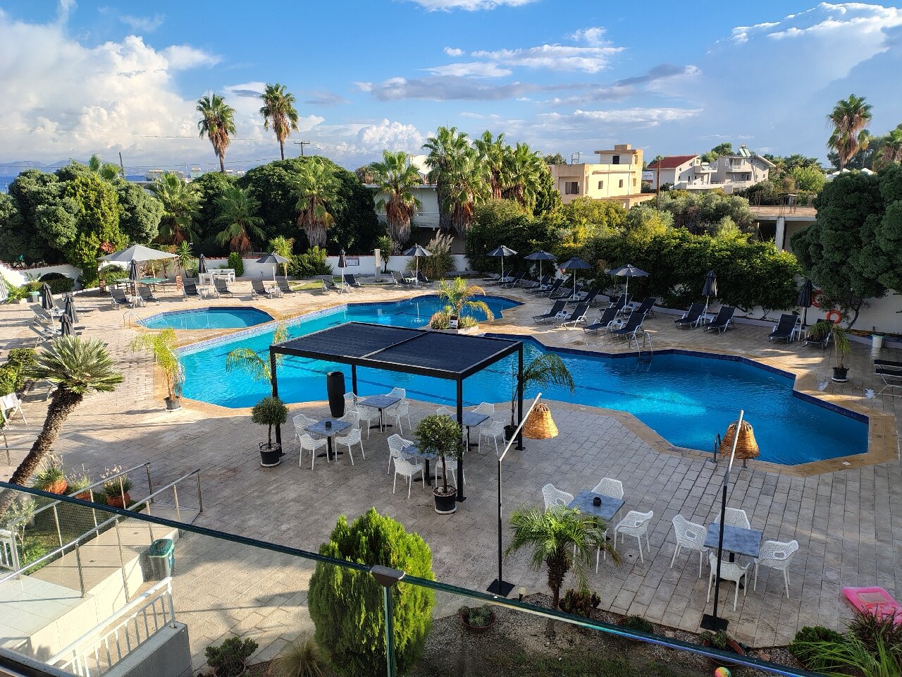 快乐戴斯大酒店-官方