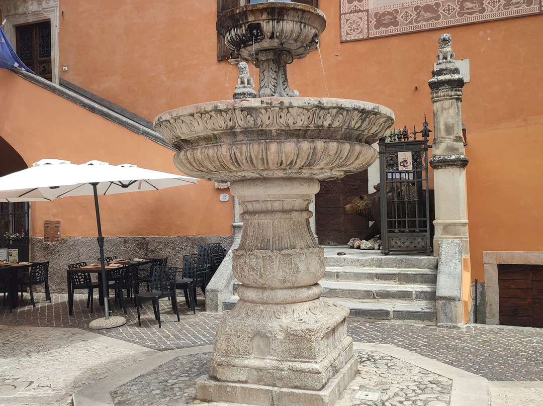 Palazzo Ducale-Pettorano sul Gizio必去景点