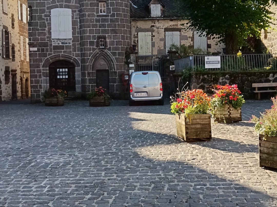 Salers, village médiéval-Salers必去景点