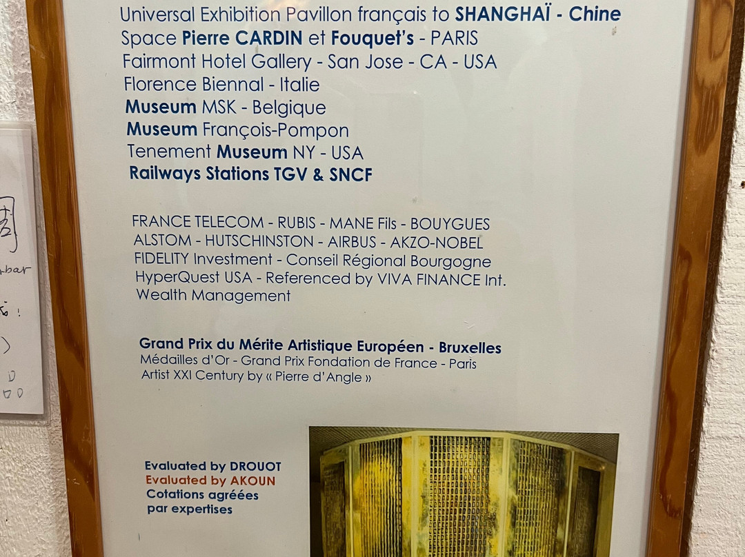 Art Gallery Contemporary Tapiézo-Roussillon必去景点