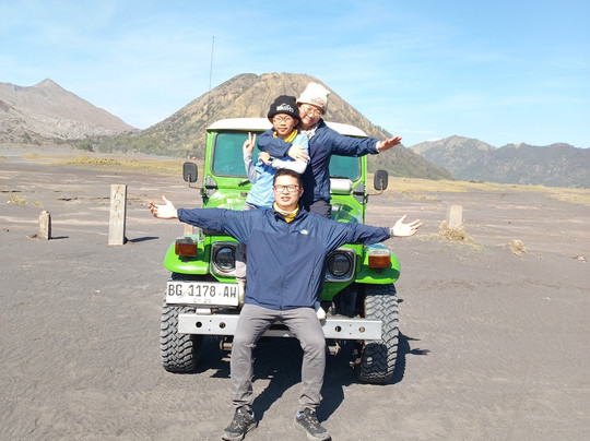 MYTRIP Tour & Travel-泗水必去景点