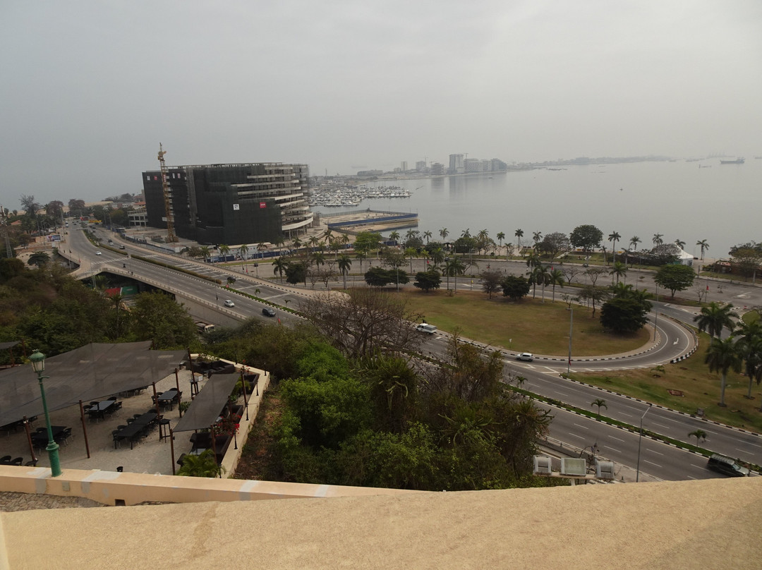 Avenida 4 de Fevereiro-卢安达必去景点