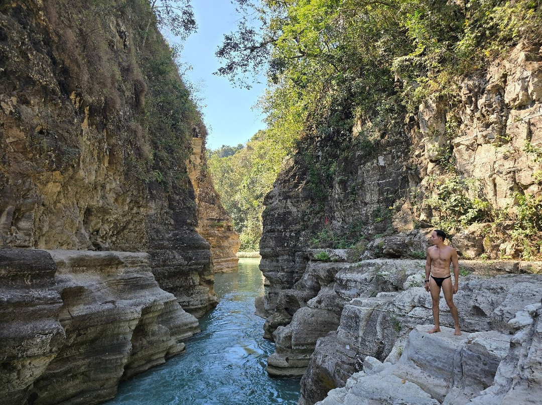 Tanggedu Waterfall-威英嘉浦必去景点