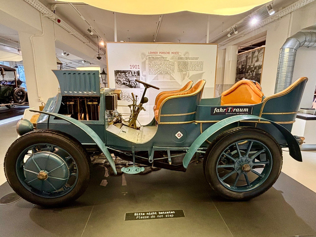 Ferdinand Porsche Erlebniswelt FahrTraum-马特湖必去景点