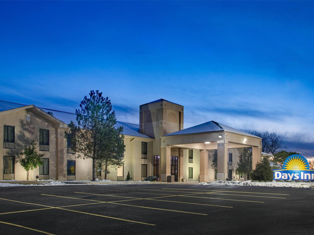 Days Inn & Suites by Wyndham Cuba