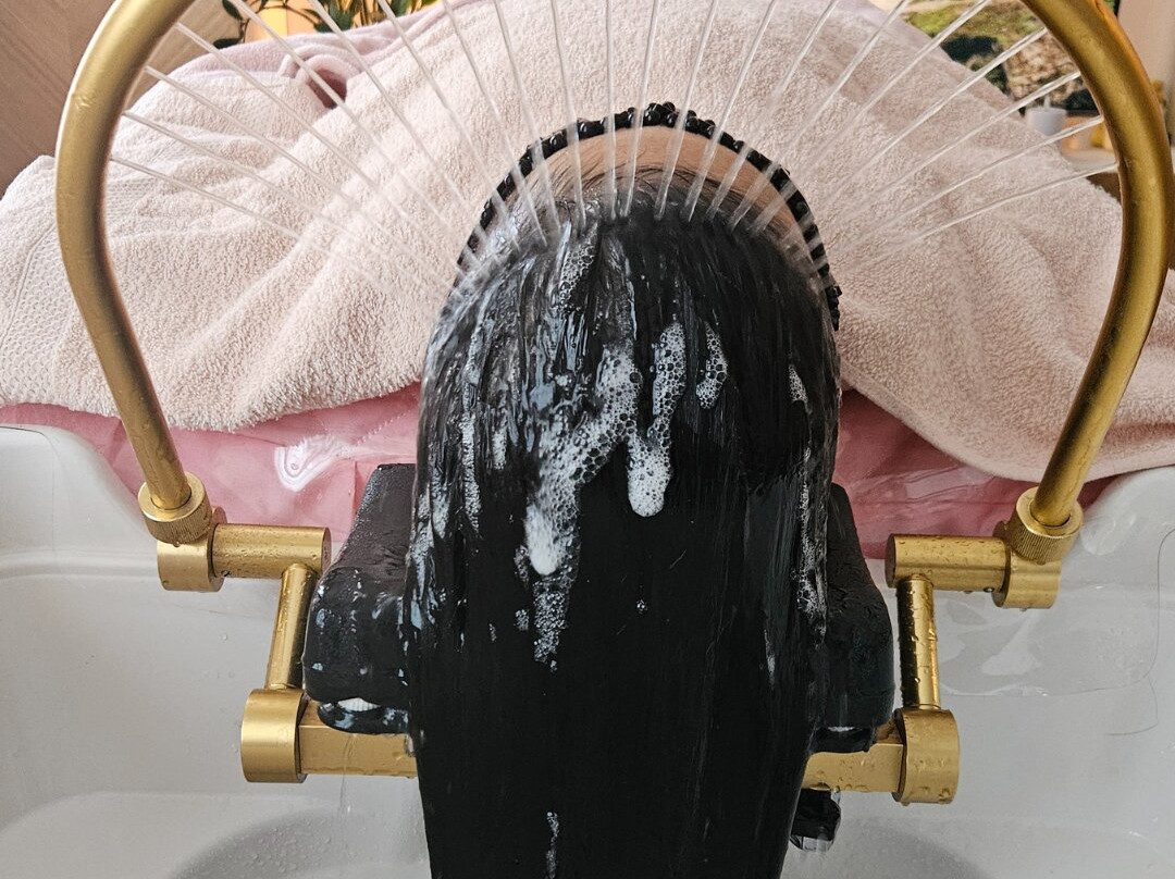 Glow'in Serenity Head Spa