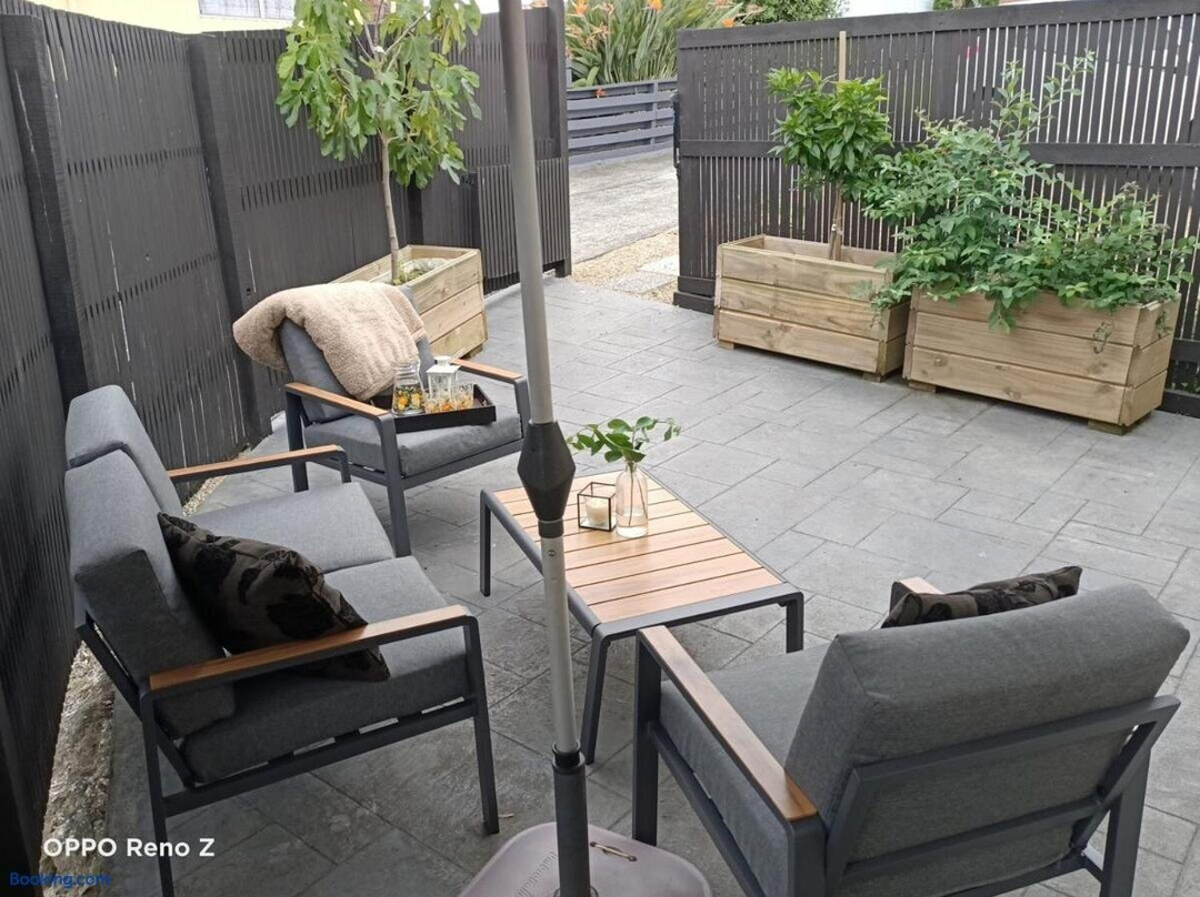 Modern, Light & Warm Central Warkworth