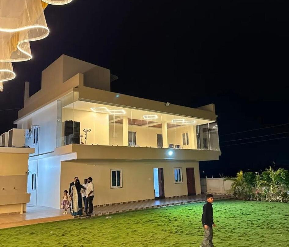 V Guesthouse Staycation