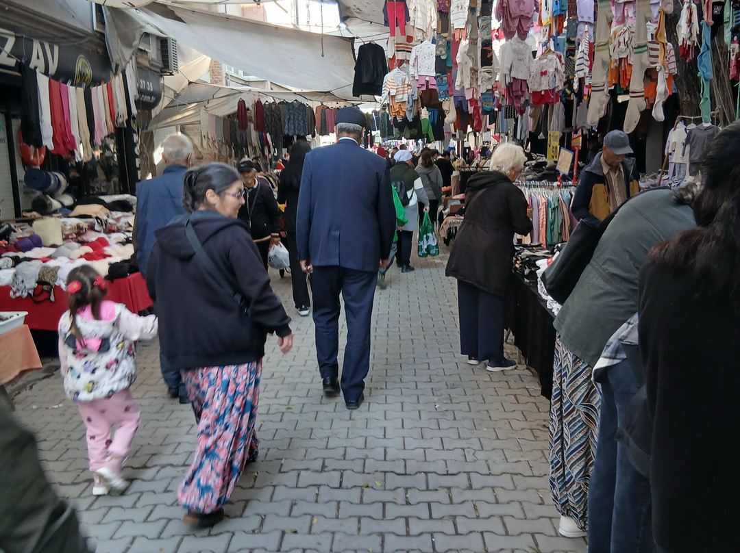 Çarşamba Pazarı-埃德雷米特必去景点