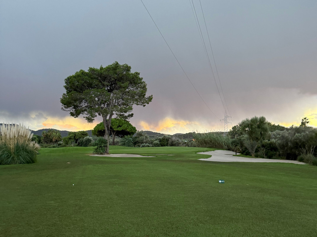 Golfschule Michel Monnard-卡普德佩拉必去景点