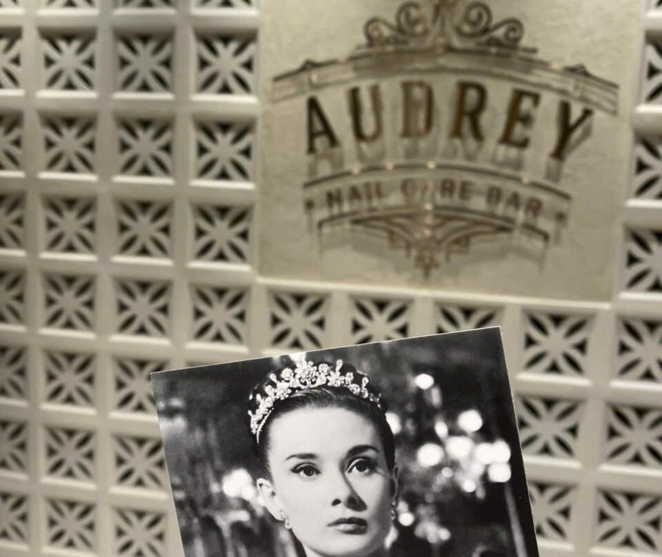 Audrey Nail Cam Ranh-Cam Hai Dong必去景点