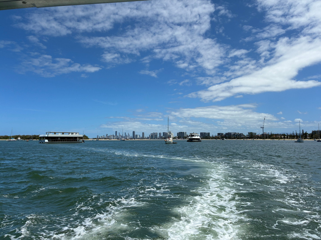 Gold Coast Party Pontoons-Runaway Bay必去景点