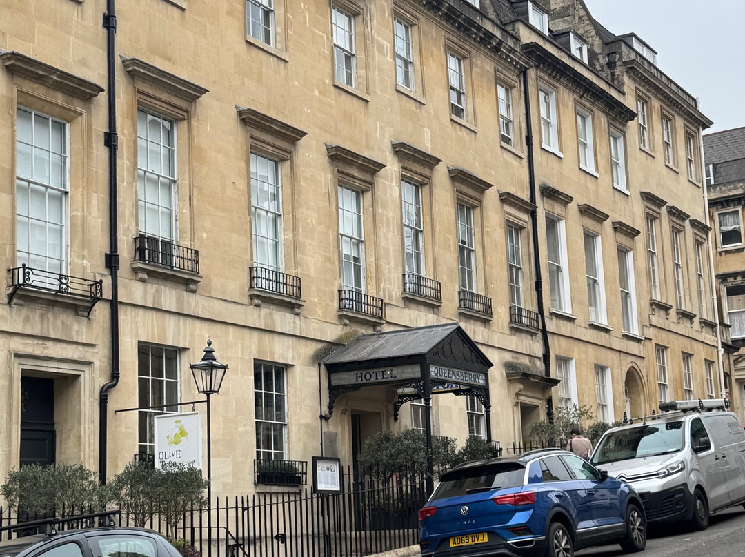 昆斯伯里酒店主图