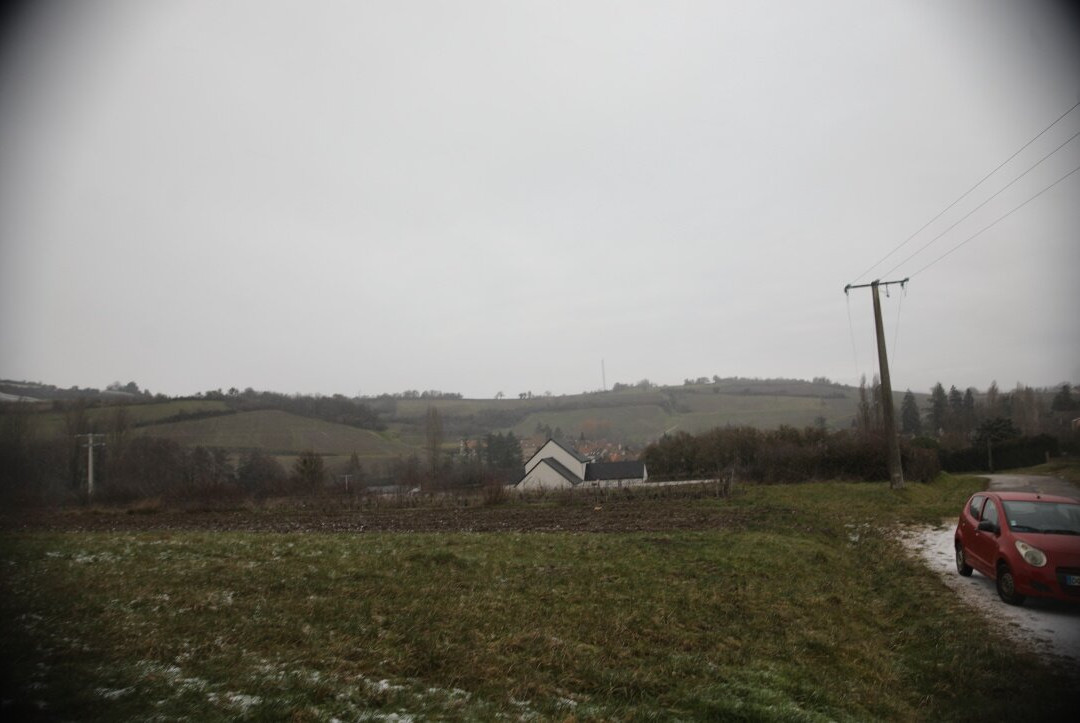 Cimetière de Bissey-sous-Cruchaud-Bissey-sous-Cruchaud必去景点