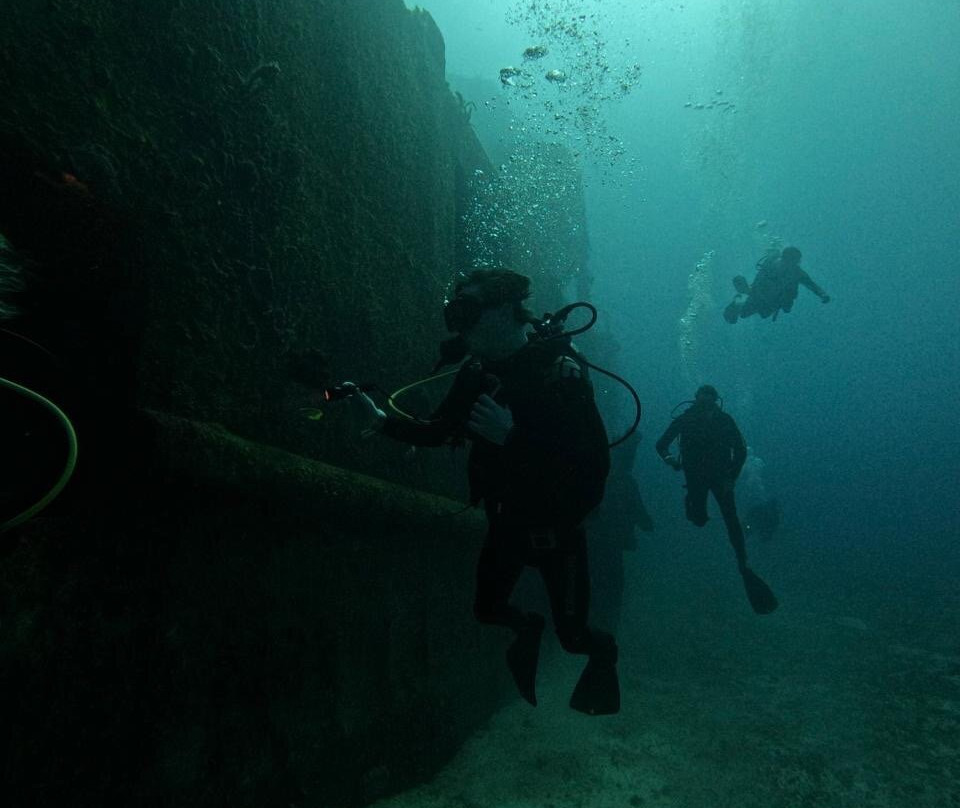 King Scuba Dive Center-从莫雷洛斯港必去景点