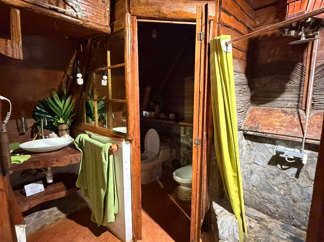 Chalet Tropical Hotel &  Bar Restaurant主图