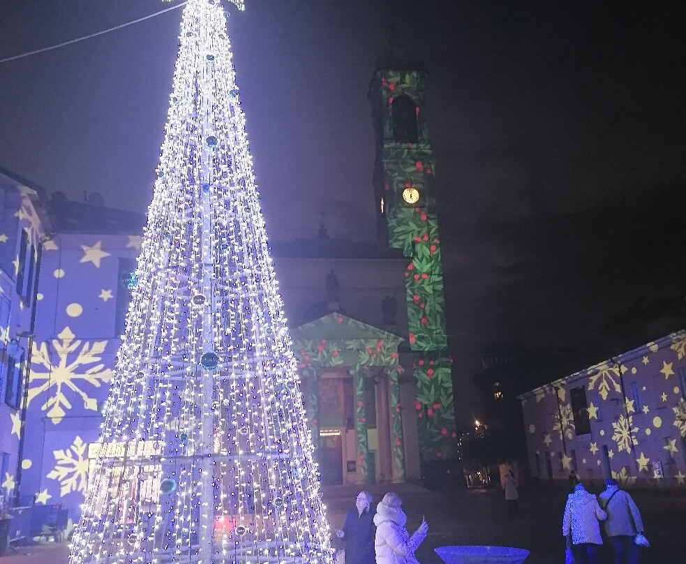 Chiesa Prepositurale di S. Vittore Martire-罗镇必去景点