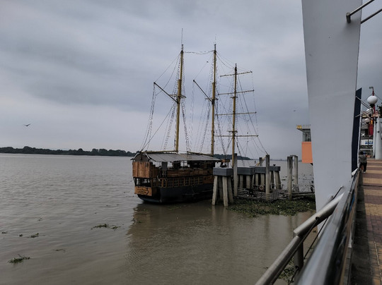 Captain Morgan's Pirate Ship-瓜亚基尔必去景点