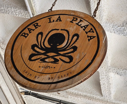 Bar La Playa-瓦拉塔港必去景点