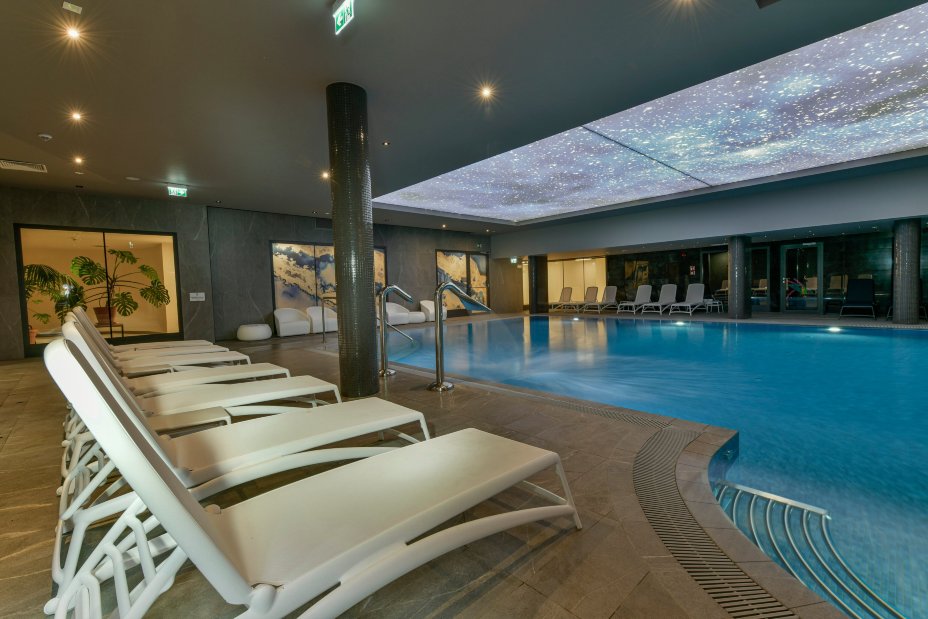 Factory Resort-泳池