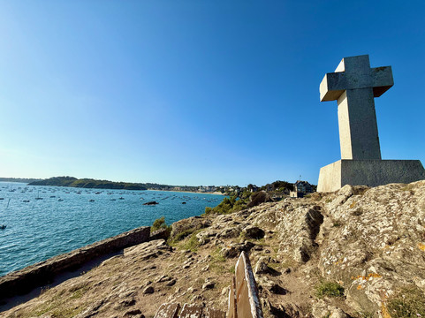 Pointe du Decolle-Saint-Lunaire必去景点