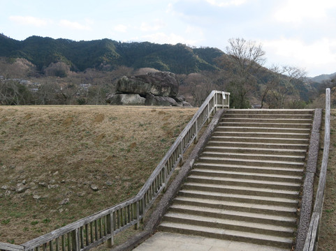 石舞台古坟-明日香村必去景点