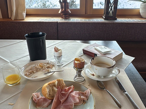 吉斯班酒店主图