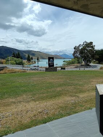 特卡波湖超级套房酒店主图