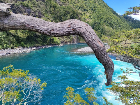 Saltos del Petrohue-巴拉斯港必去景点