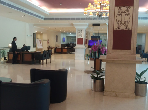 皮卡迪利酒店主图