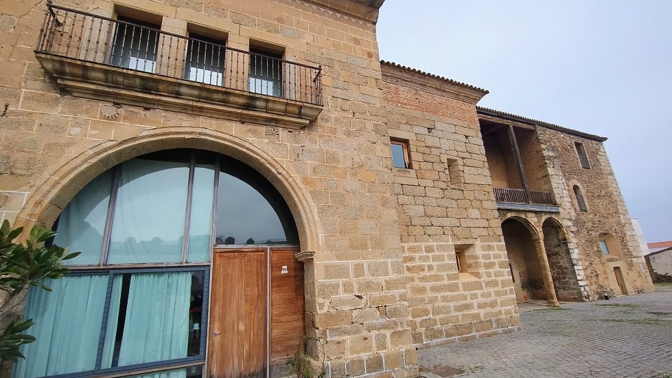 阿尔孔尼塔尔桥酒店-官方