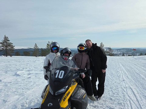 Idre Fjallens Snoskoteruthyrning-Idre必去景点