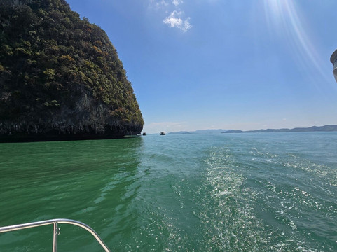 Simpson Yacht Charter-他朗必去景点