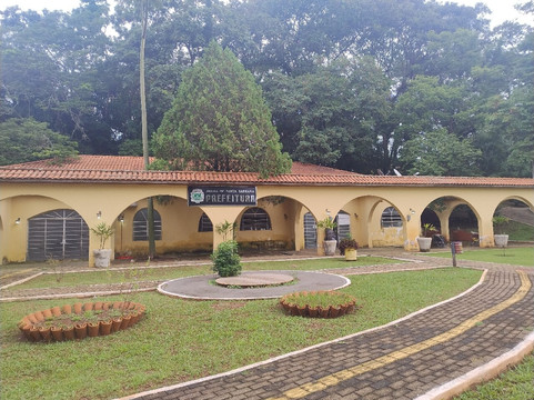 Balneário Mizael Marques Sobrinho-Aguas de Santa Barbara必去景点