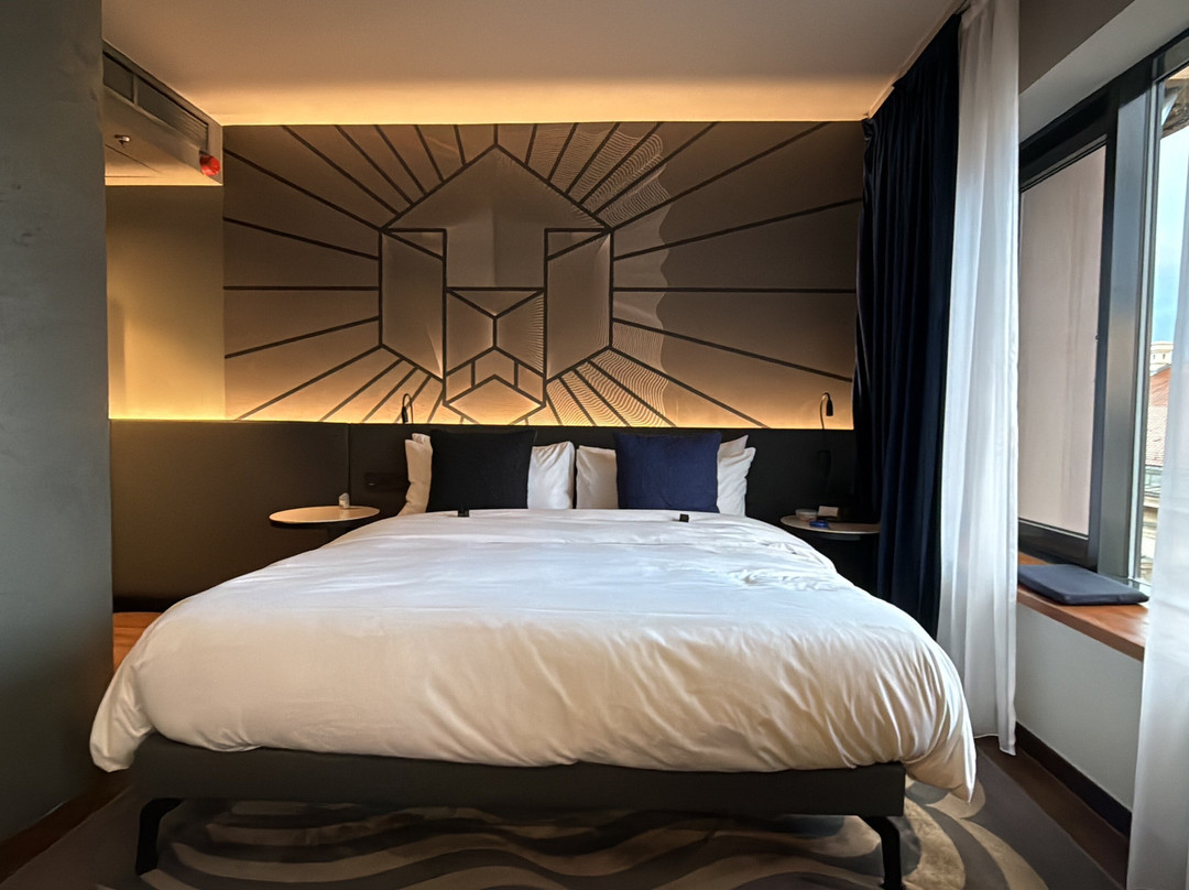 布达佩斯克拉克酒店主图