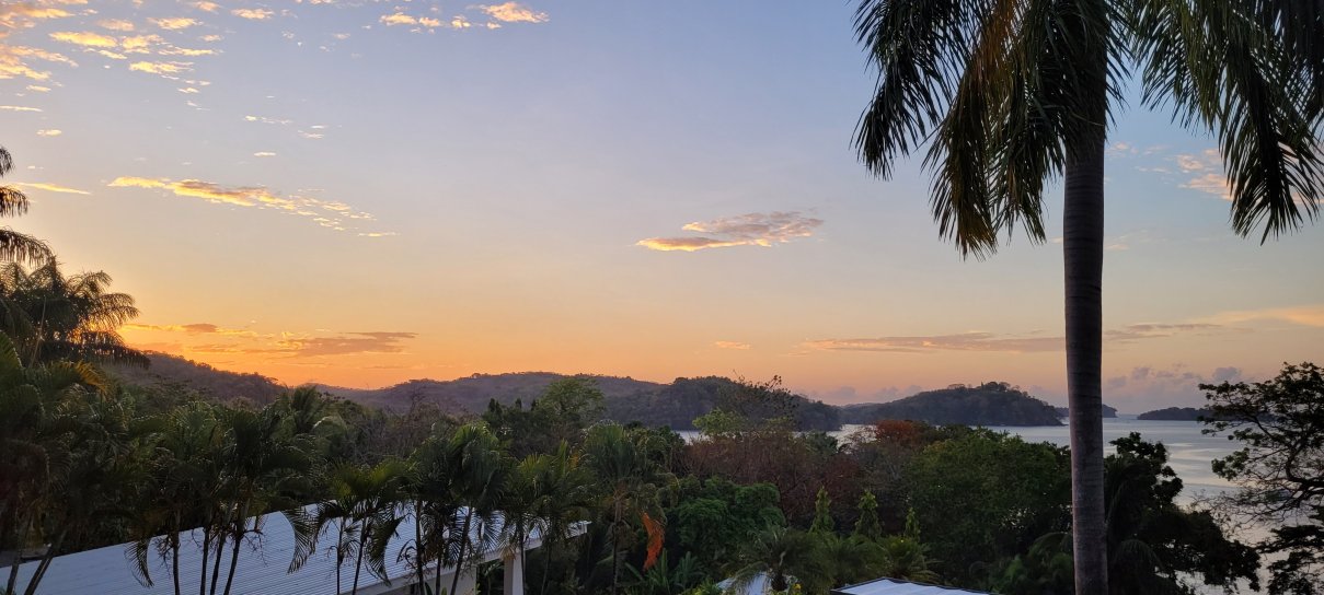 滨海博卡斯酒店-官方