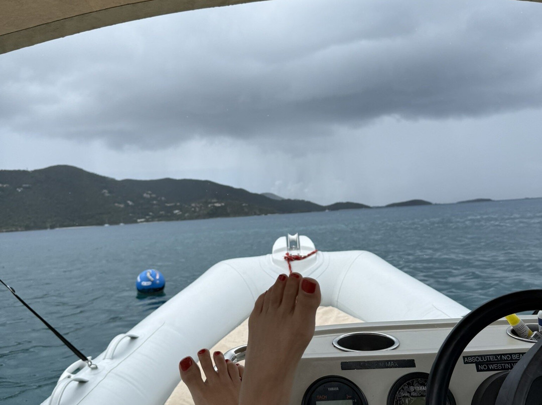 St John Dinghy Rentals-克鲁兹湾必去景点