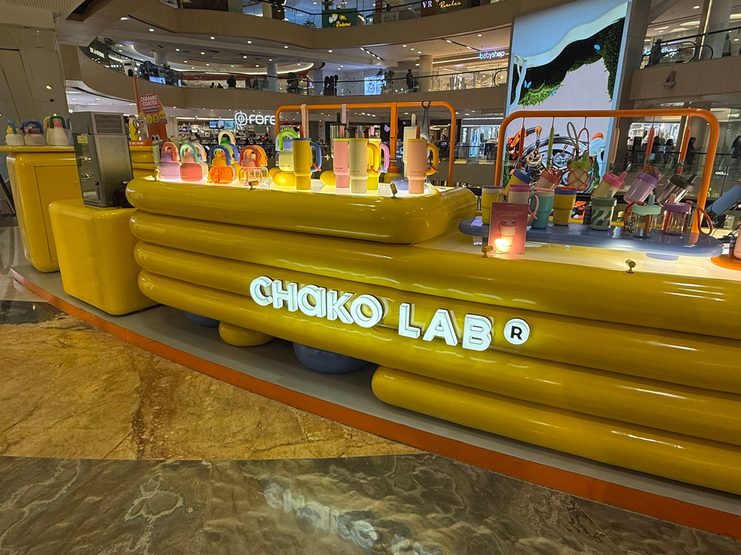 塔尤干广场购物中心-泗水必去景点