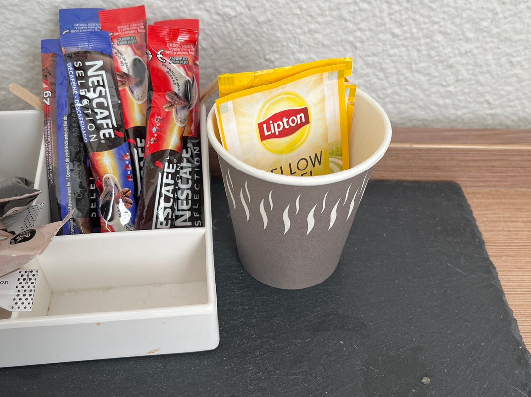 红色福克斯酒店主图