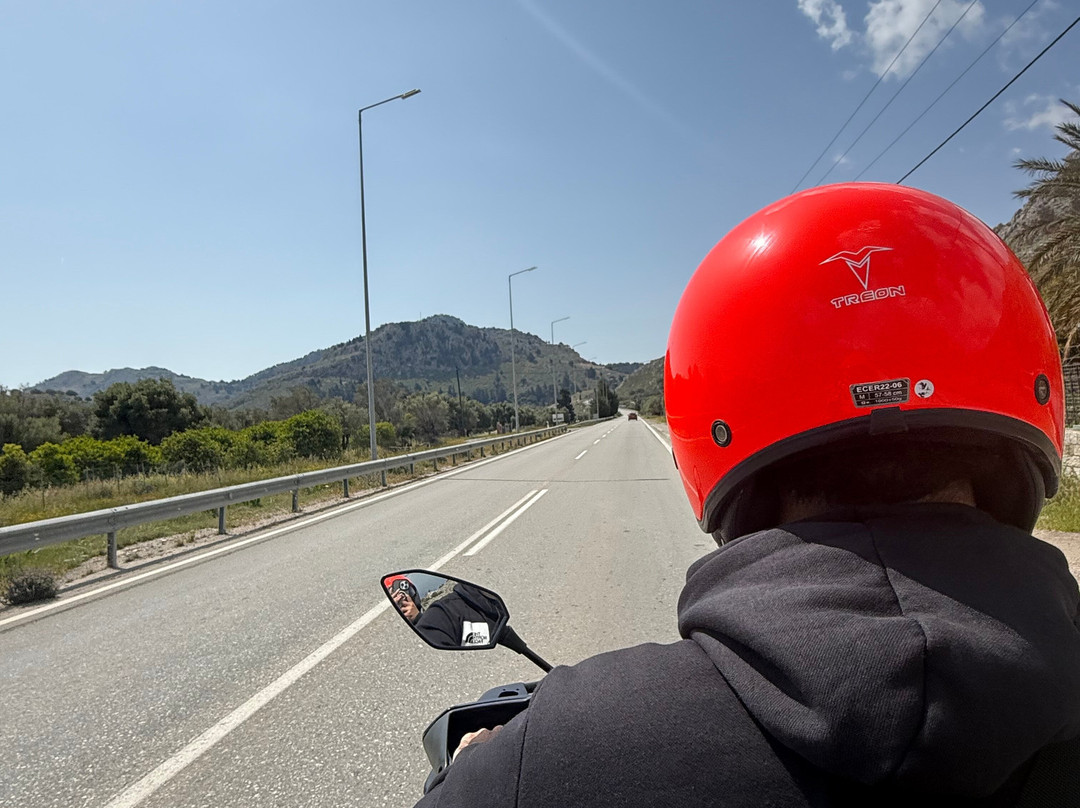 Dinos Rent a Moto-科林比亚必去景点