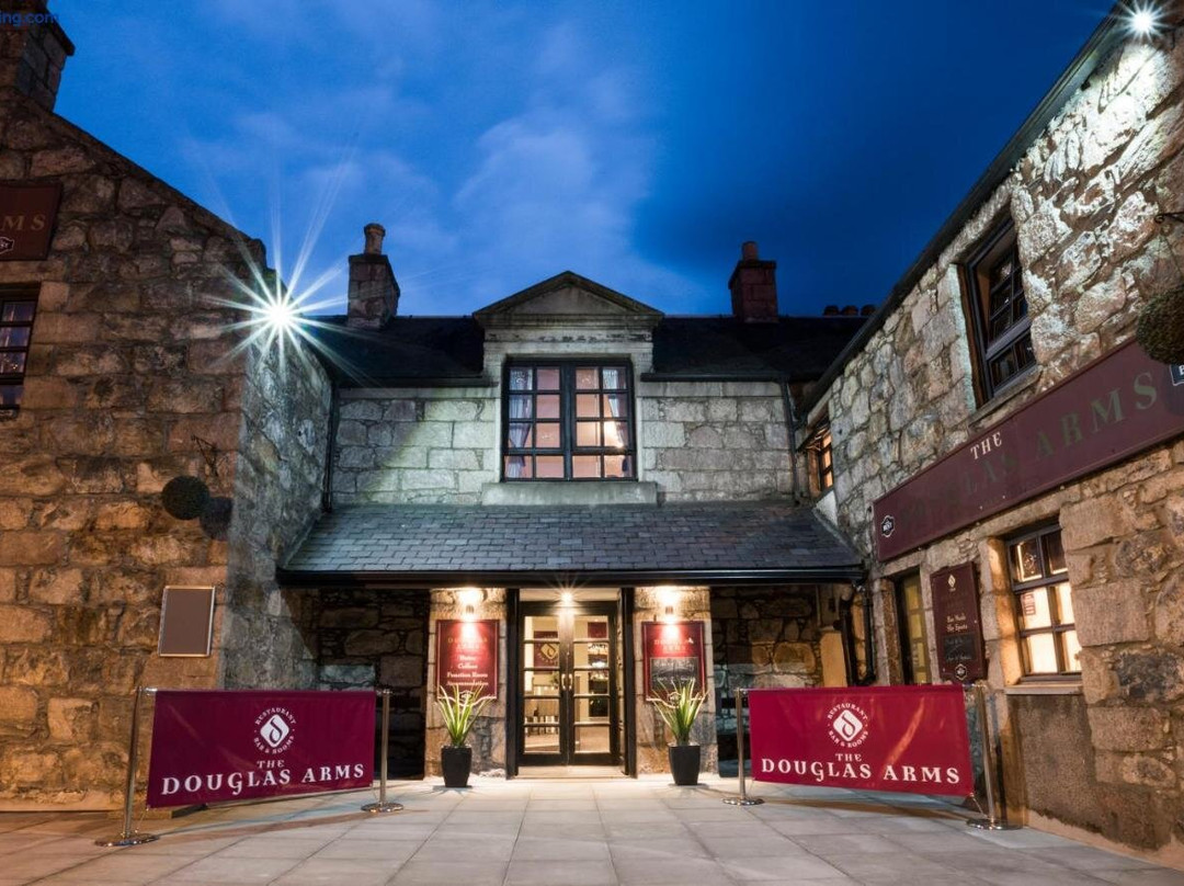 Douglas Arms Hotel