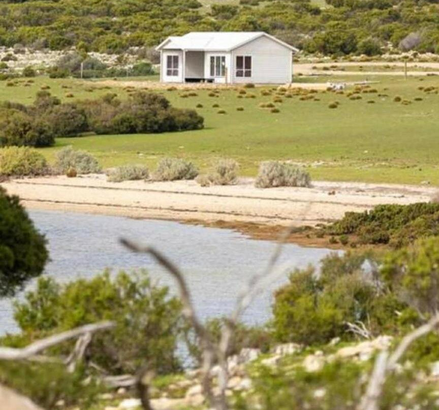 Pelican Lagoon Retreat