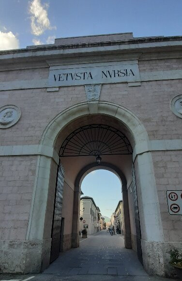 Centro Storico Di Norcia-诺尔恰必去景点